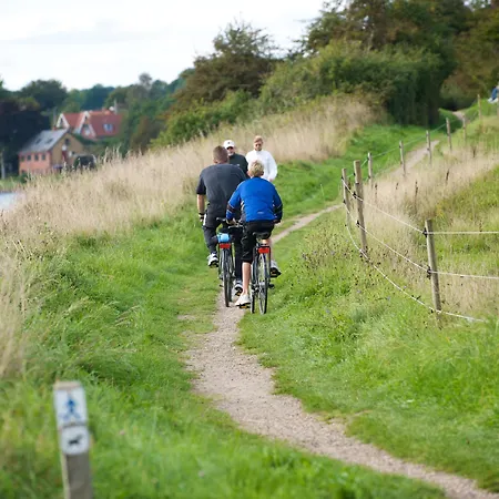 فندق مبيت وإفطار Benniksgaard 2*