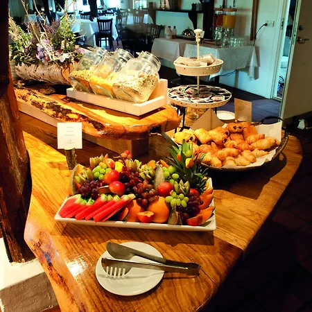 Benniksgaard Bed & Breakfast 2*