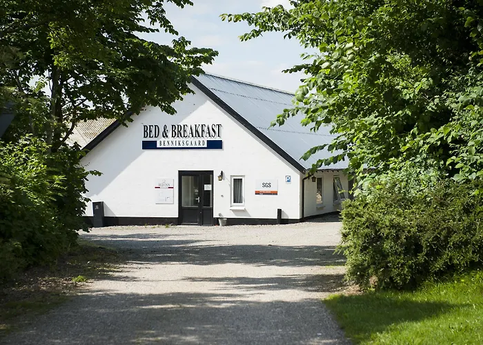 Benniksgaard 2*